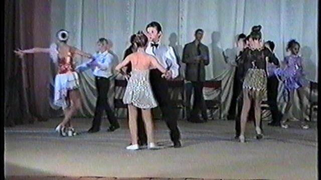 бальные танцы часть 1 Поспелиха 2002г