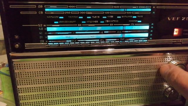 VEF 202 с подсветкой и FM модулем смотреть онлайн