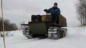 Первый выезд вездехода с двигателем 20 л.с