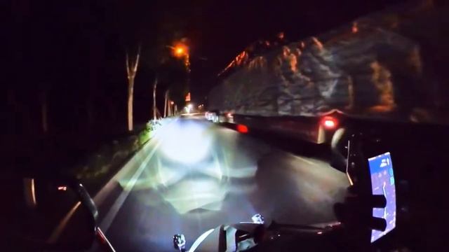 Future Eyes Motorcycle light test смотреть онлайн