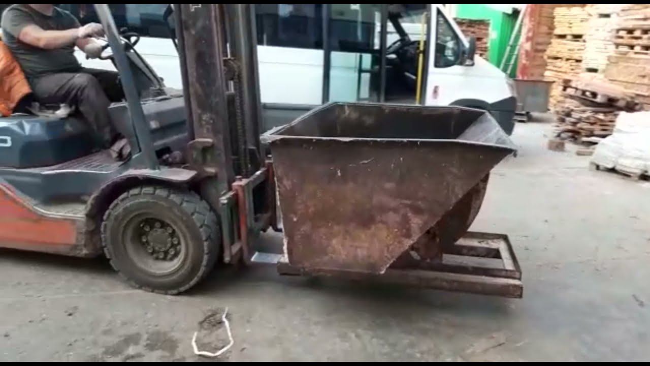 Шредер LR 630 UNTHA с увеличенным загрузочным бункером. смотреть онлайн
