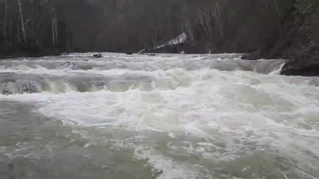 Быковские пороги, май, Сахалин смотреть онлайн