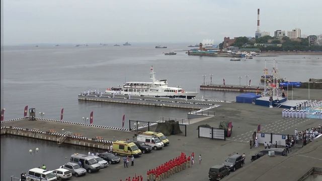 День ВМФ Владивосток (4). смотреть онлайн