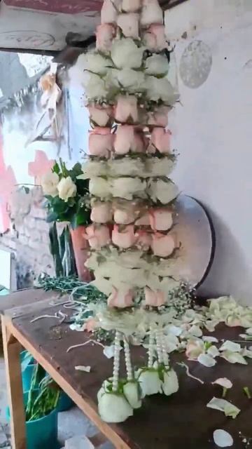 Peach colour flower wedding jaimala design #short #flower #floral #fresh #simple смотреть онлайн