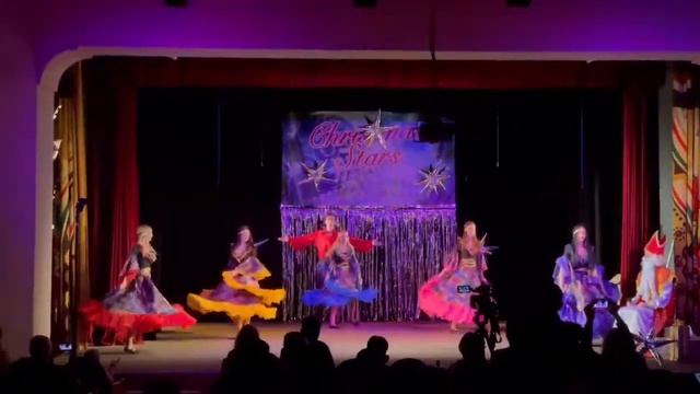 Хореографічний колектив «Ізюминка». "Циганський танець". смотреть онлайн