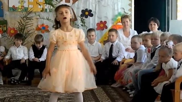 поёт Бочарова Элина смотреть онлайн