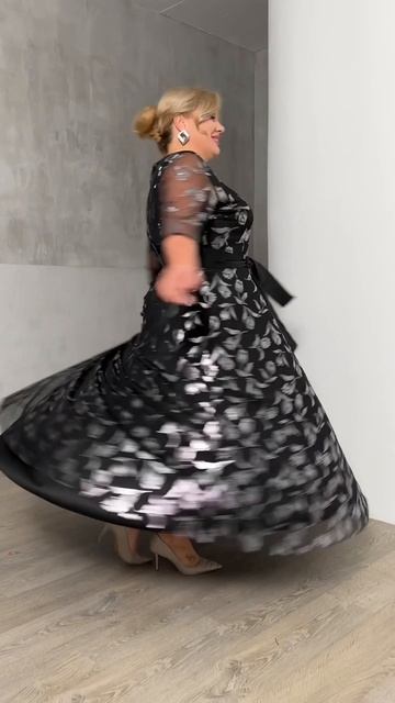 Платье длинное круглый вырез "лаковые волны" двойное смотреть онлайн