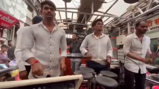 #famouspavri #pavri Performance by Shree Dev mamledar Brass Band Satana 😍💓 смотреть онлайн