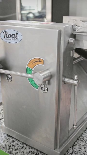 Шкуросъёмная машина Roal Meat NSQP-300 смотреть онлайн