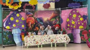 Сцена оживает: детский спектакль "Алиса в Стране чудес"!