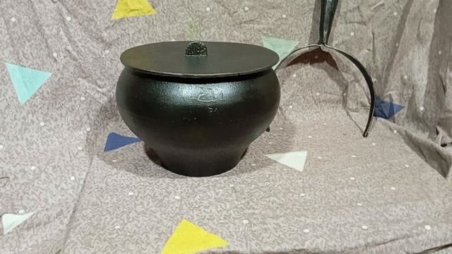 Чугунок чугунный на 6 литров + Крышка чугунная +Ухват СССР /Готов к использованию ! смотреть онлайн