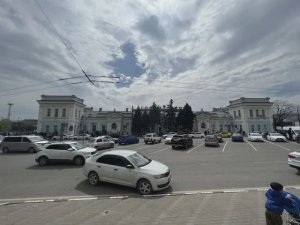 Новороссийск: жд вокзал, крупнейший элеватор в Европе и улица Жуковского