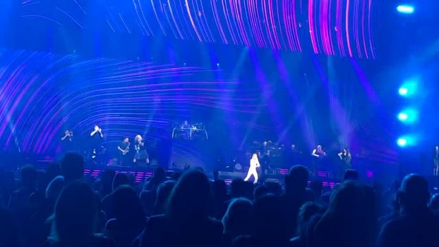 Celine Dion Courage World Tour - Montreal (November 18, 2019) PART II смотреть онлайн