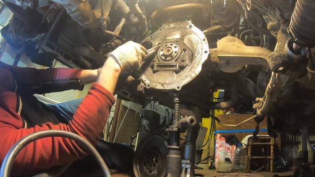 Старый двухмассовый маховик RF5C