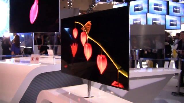 Tech details on Samsung's stunning 55-inch OLED TV and its a смотреть онлайн