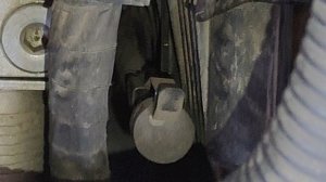 Haval F7x/4WD/2023 - Расположение трубки и крышечки щупа для РКПП  GW7DCT1-A02 (двигатель GW4C20NT)