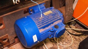 Вопрос-Ответ:  Подключение электродвигателя 380V треугольником...