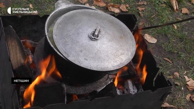 Як на Хмельниччині місто енергетиків два дні жило без води й світла смотреть онлайн