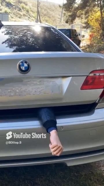 БМВ 7 Тест на перелом руки #авто #bmw #bmw7series #car #avto #бэха #бмв #бмв7 смотреть онлайн