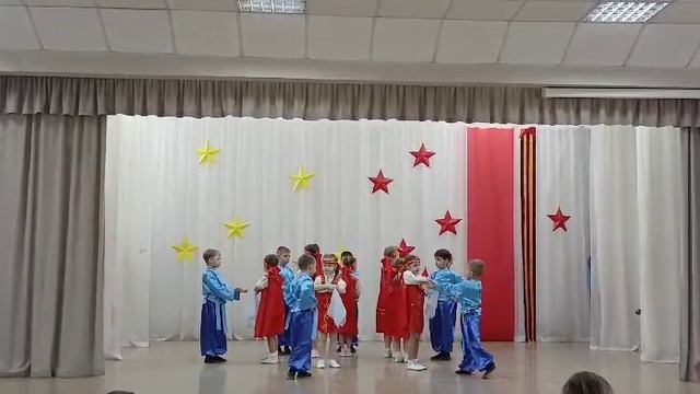 Ансамбль "Серпантин" МАДОУ №103 смотреть онлайн