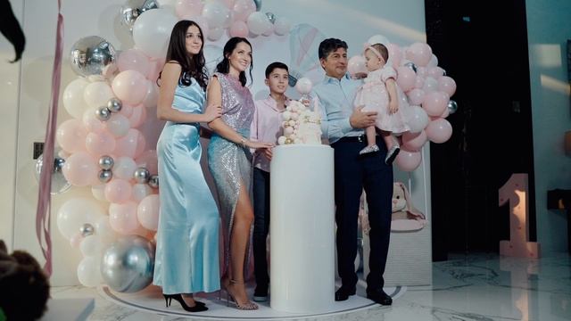 Isabella 1 Year (1 Min)