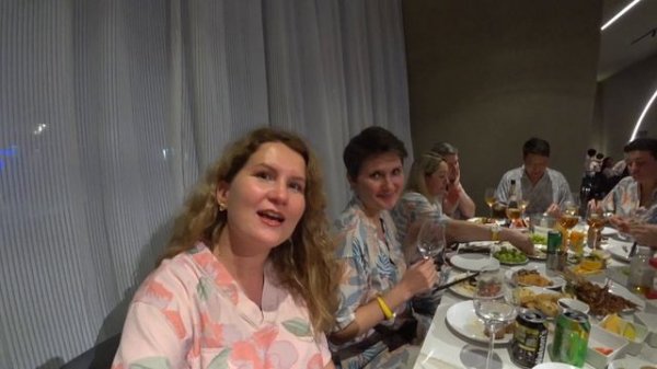 ВСТРЕЧАЕМ НОВЫЙ 2025 ГОД В БАНЕ | КИТАЙСКАЯ БАНЯ В ГУАНЧЖОУ #laowai