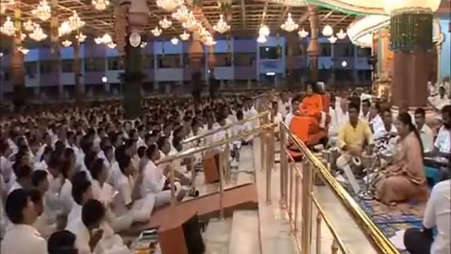 Sathya Sai bhajan ~ Chittha Chora Yasoda Ke Bal - KS Chitra смотреть онлайн