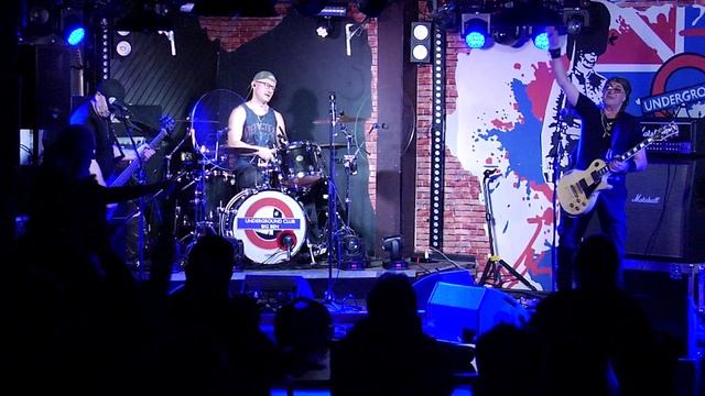 2025-02-09 ★ Группа «КРУИZ» Григория Безуглого в клубе «Big Ben»