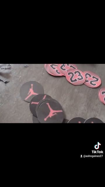 Jordan themed cupcake toppers and wrappers for a 23rd birthday смотреть онлайн