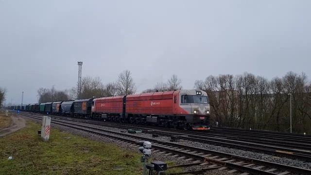 2ТЭ116-1047 из Даугавпилса ещё 2М62УМ-0004 в Резекне. смотреть онлайн