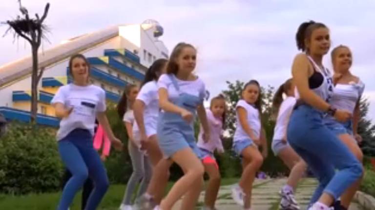 ДОНБАСС ЭТО КАЖДЫЙ ИЗ НАС Роман Разум и гр Новороссия смотреть онлайн