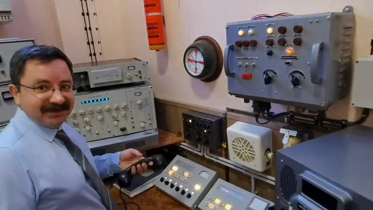 Военная аппаратура слежения и связи в музее МТУСИ смотреть онлайн