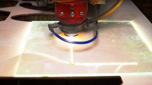 Резка стекла лазером: Пока только пробуем...