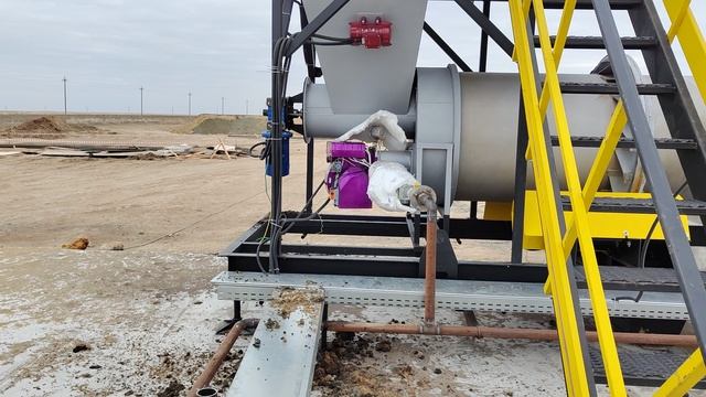Работа инсинератора по сжиганию нефтешлама "Базовая" 1020 мм. https://utilnefteshlam.ru/ смотреть онлайн