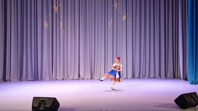 "" А я маленькая, да удаленькая" смотреть онлайн