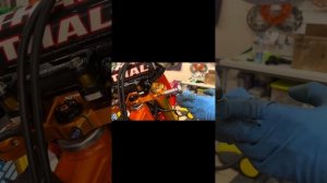 Образцовая установка пары перьев вилки кроссового и эндуро мотоцикла #ktm300  #wp #ohlins #Voldemar