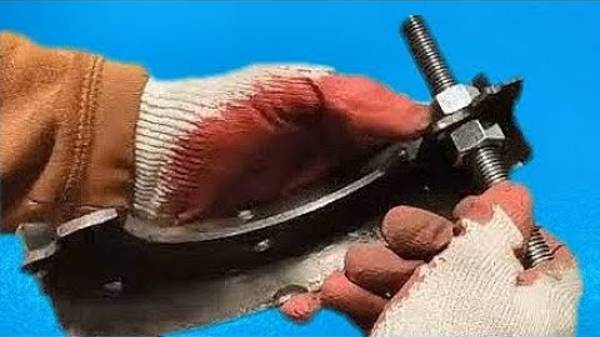 Удивительное изобретение первоклассного мастера. Самоделка из старой тормозной колодки смотреть онлайн