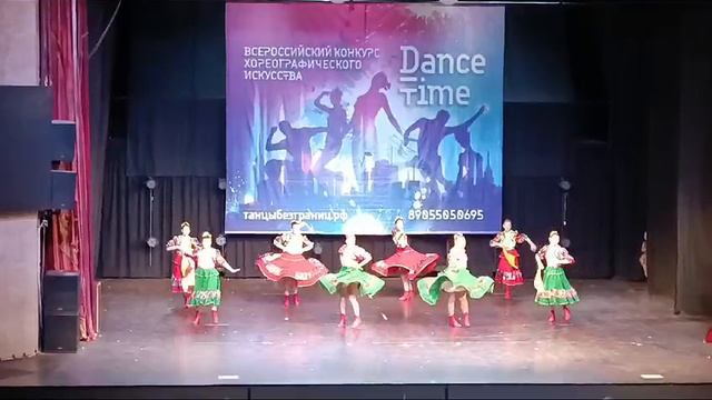 ДЕВИЧИЙ КАЗАЧИЙ ПЛЯС