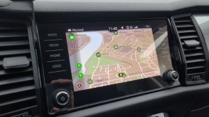 Шкода Кодиак, как работает штатная навигация. Примеры работы.