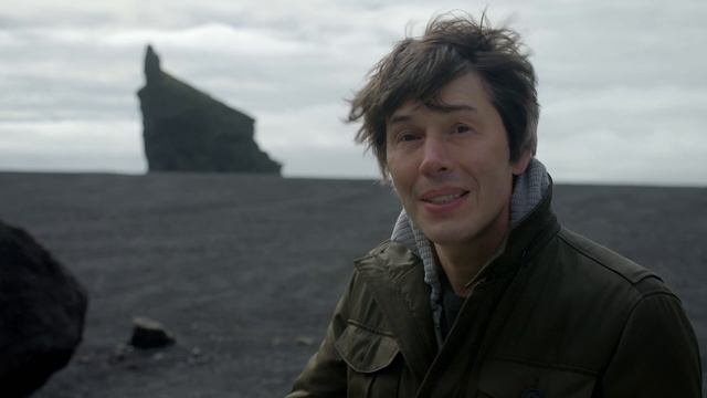 Планеты 4 серия «Жизнь за Солнцем — Сатурн» (документальный сериал, 2019) смотреть онлайн