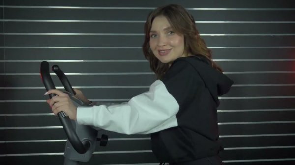 Обзор велотренажера CARBON FITNESS U550