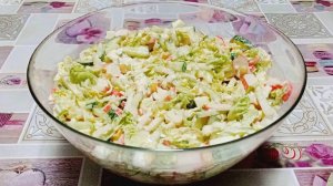 Салат с крабовыми палочками, огурцом, пекинской капустой и кукурузой. Быстрый салат с майонезом