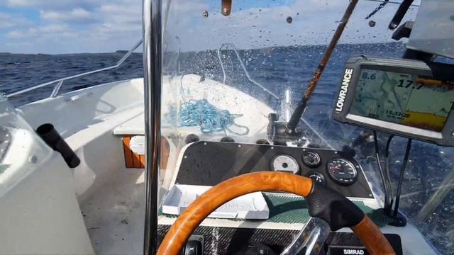 Хлопок эмоций от автопилота в катере!