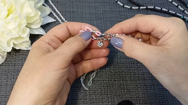 Как сделать ЦЕПОЧКУ для очков? Модный и полезный аксессуар! Не МК Видео из архива. смотреть онлайн