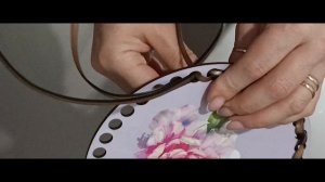 вариант оплетания фанерного донышка ротангом (лентой)