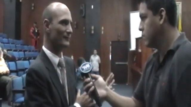 ENTREVISTA EN TV MANTA 2011.MOD смотреть онлайн