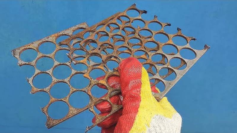 Посмотрите, что этот парень сделал из дырявого куска железа своими руками! Это просто блестящая идея смотреть онлайн