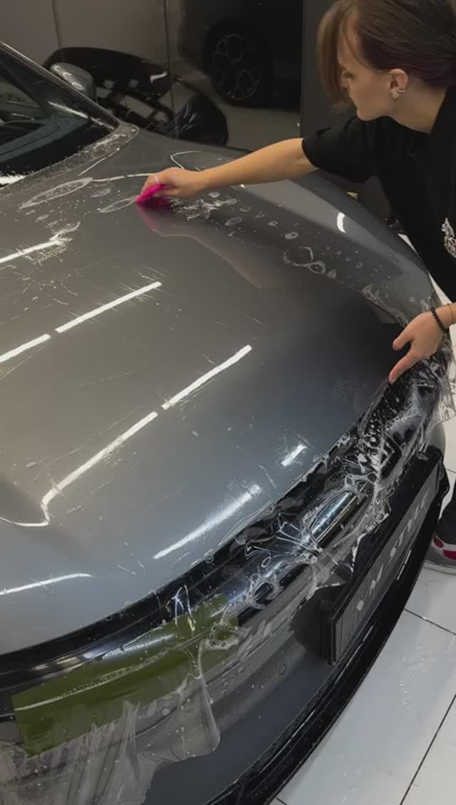 Оклейка капота Zeekr 007 смотреть онлайн