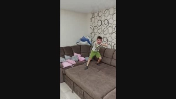 Bottle flip и трюки