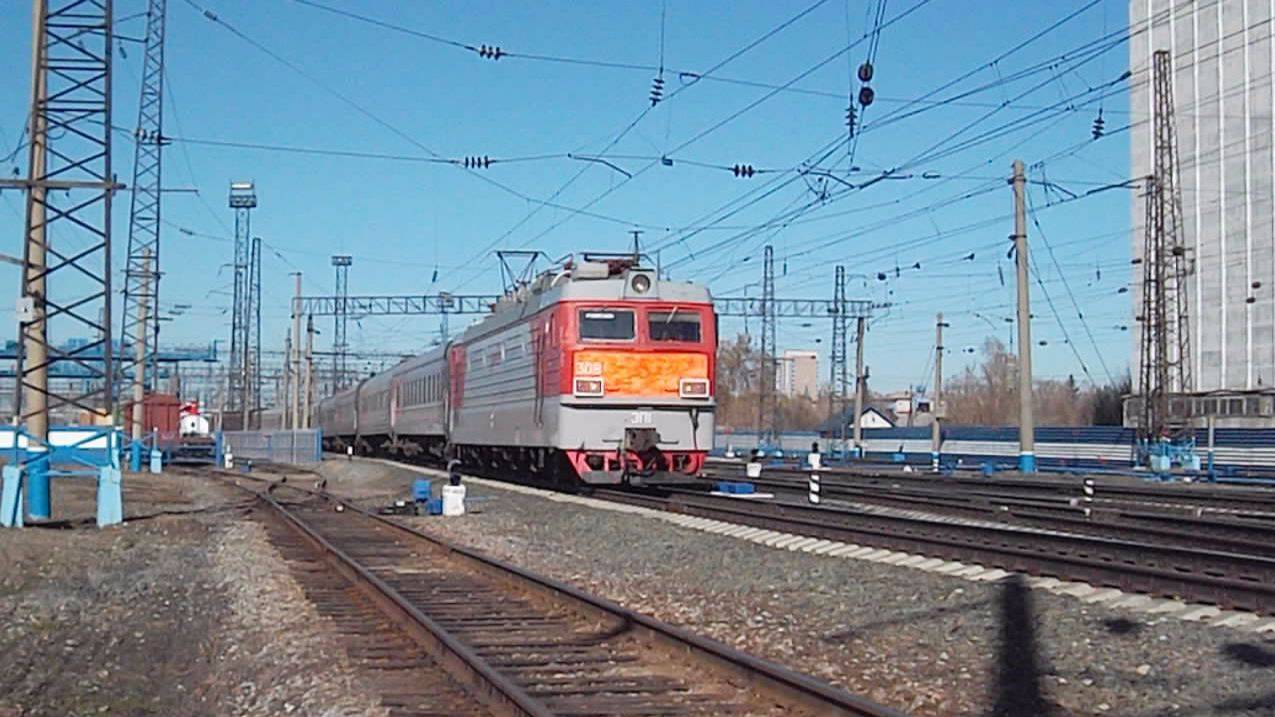 Электровоз ЭП1-308 смотреть онлайн